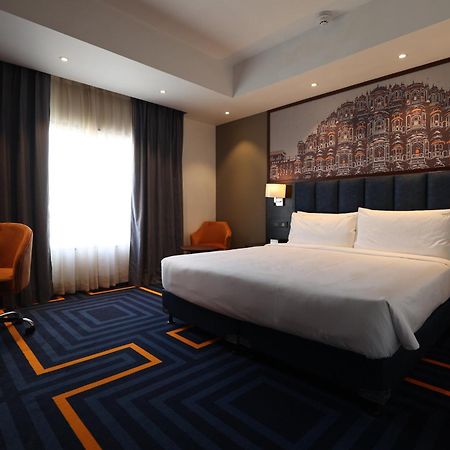 Holiday Inn Express & Suites Jaipur Gopalpura Bagian luar foto
