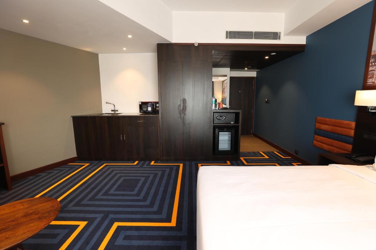 Holiday Inn Express & Suites Jaipur Gopalpura Bagian luar foto