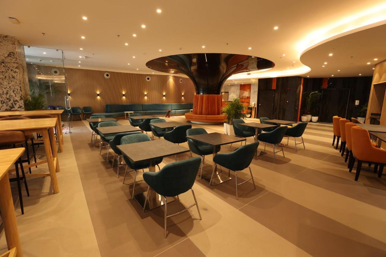 Holiday Inn Express & Suites Jaipur Gopalpura Bagian luar foto