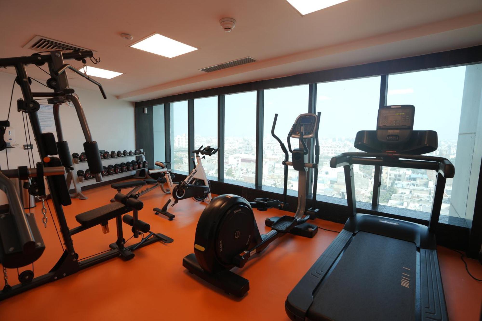 Holiday Inn Express & Suites Jaipur Gopalpura Bagian luar foto