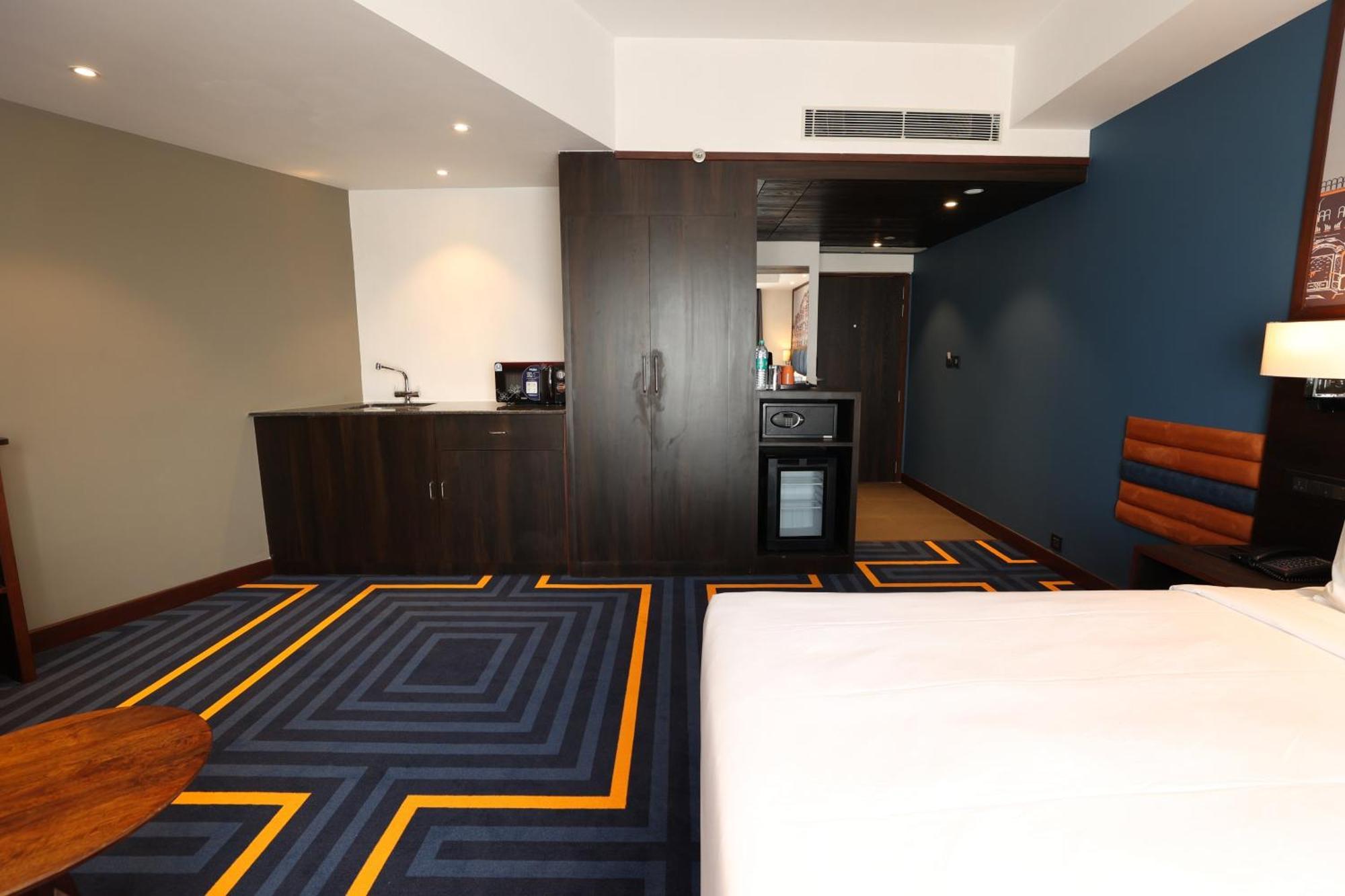 Holiday Inn Express & Suites Jaipur Gopalpura Bagian luar foto