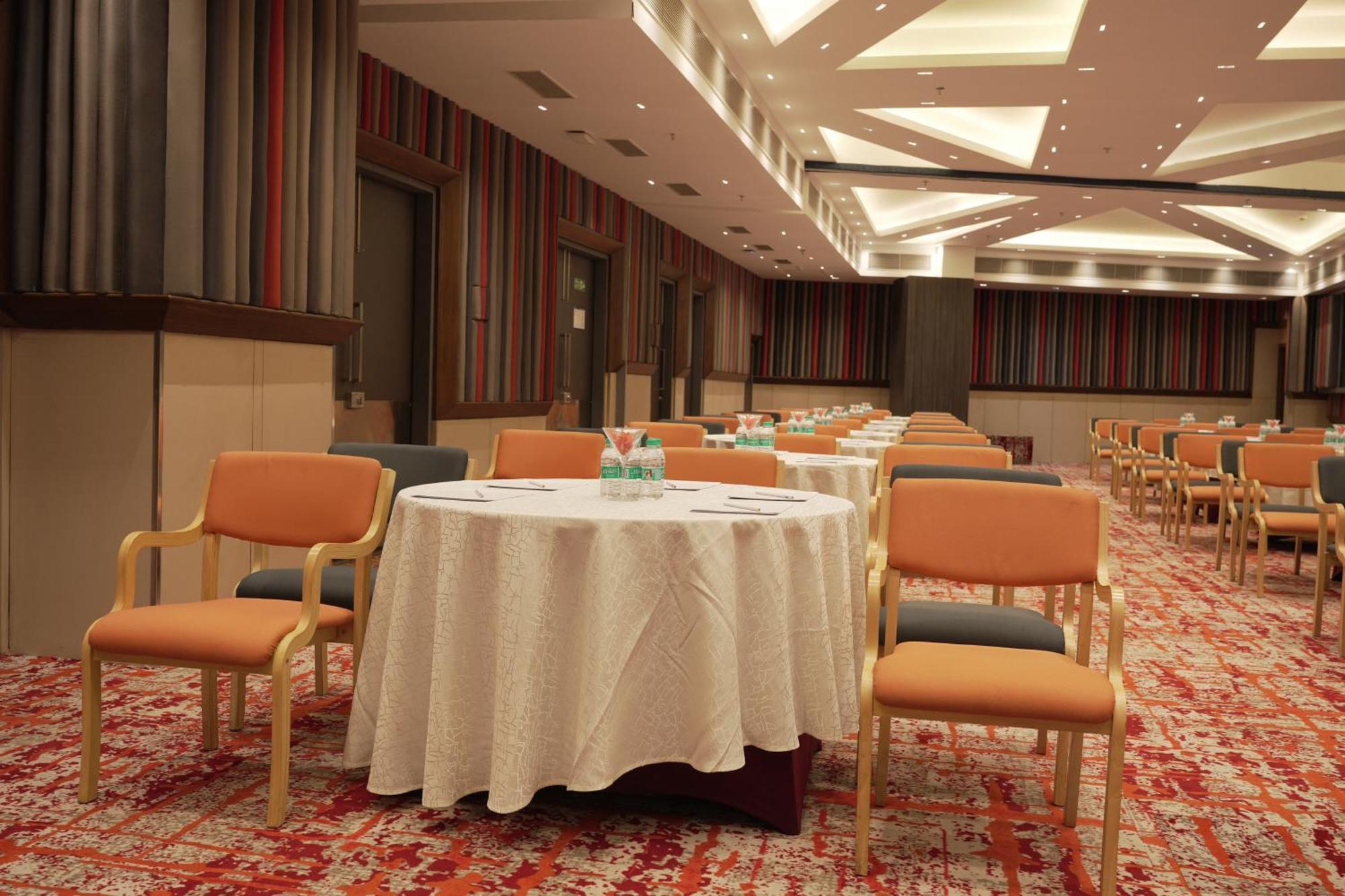 Holiday Inn Express & Suites Jaipur Gopalpura Bagian luar foto